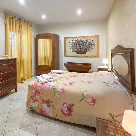 Awesome Apartment In Bari With Wifi Luaran gambar